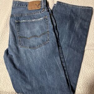 AE 34x34 inseam 32 Men’s relax straight distressed Jean